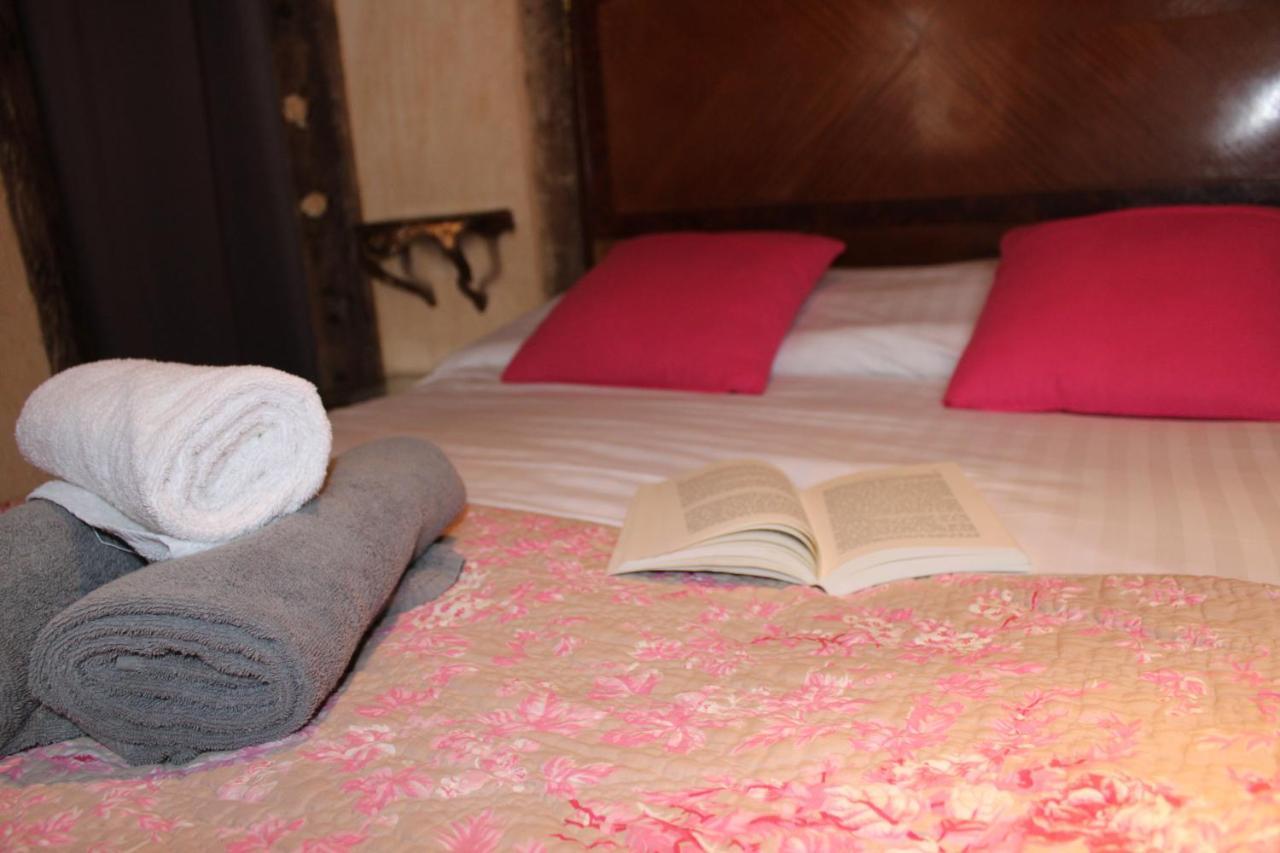 La Roseraie Hotel Restaurant مونتيناك المظهر الخارجي الصورة