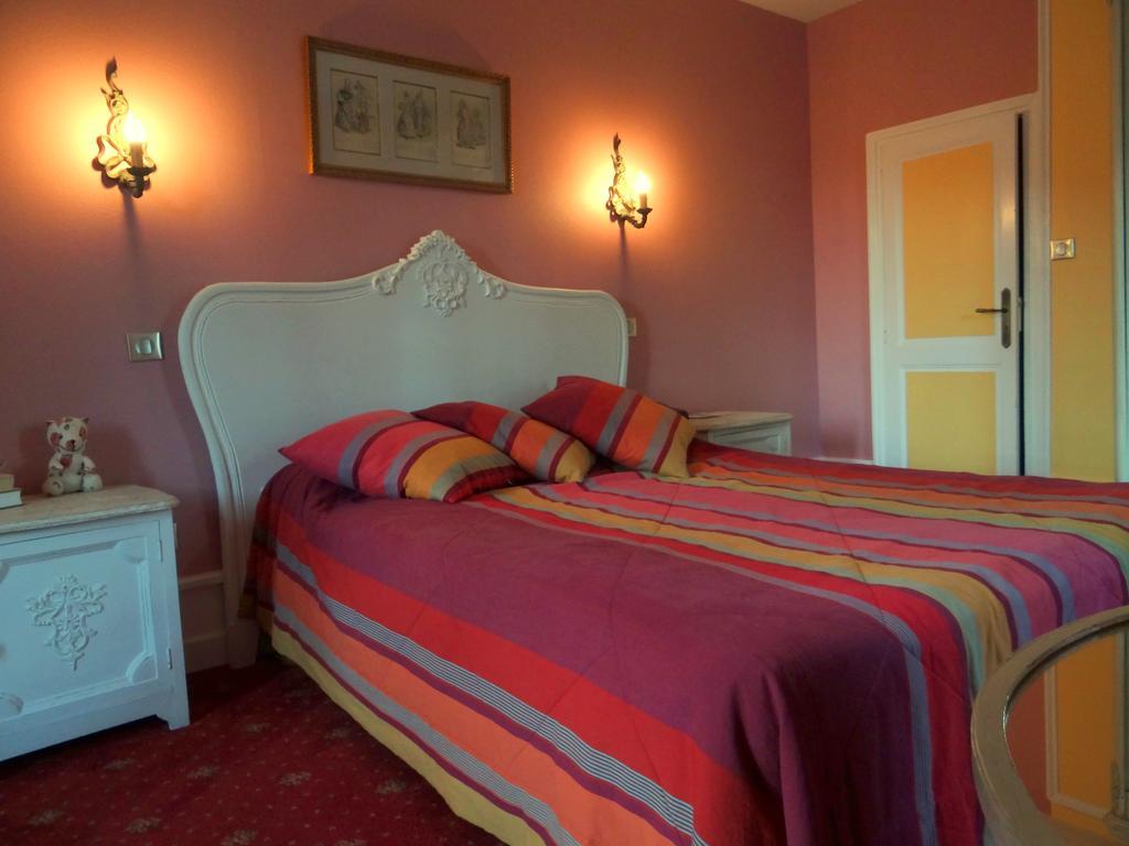 La Roseraie Hotel Restaurant مونتيناك المظهر الخارجي الصورة