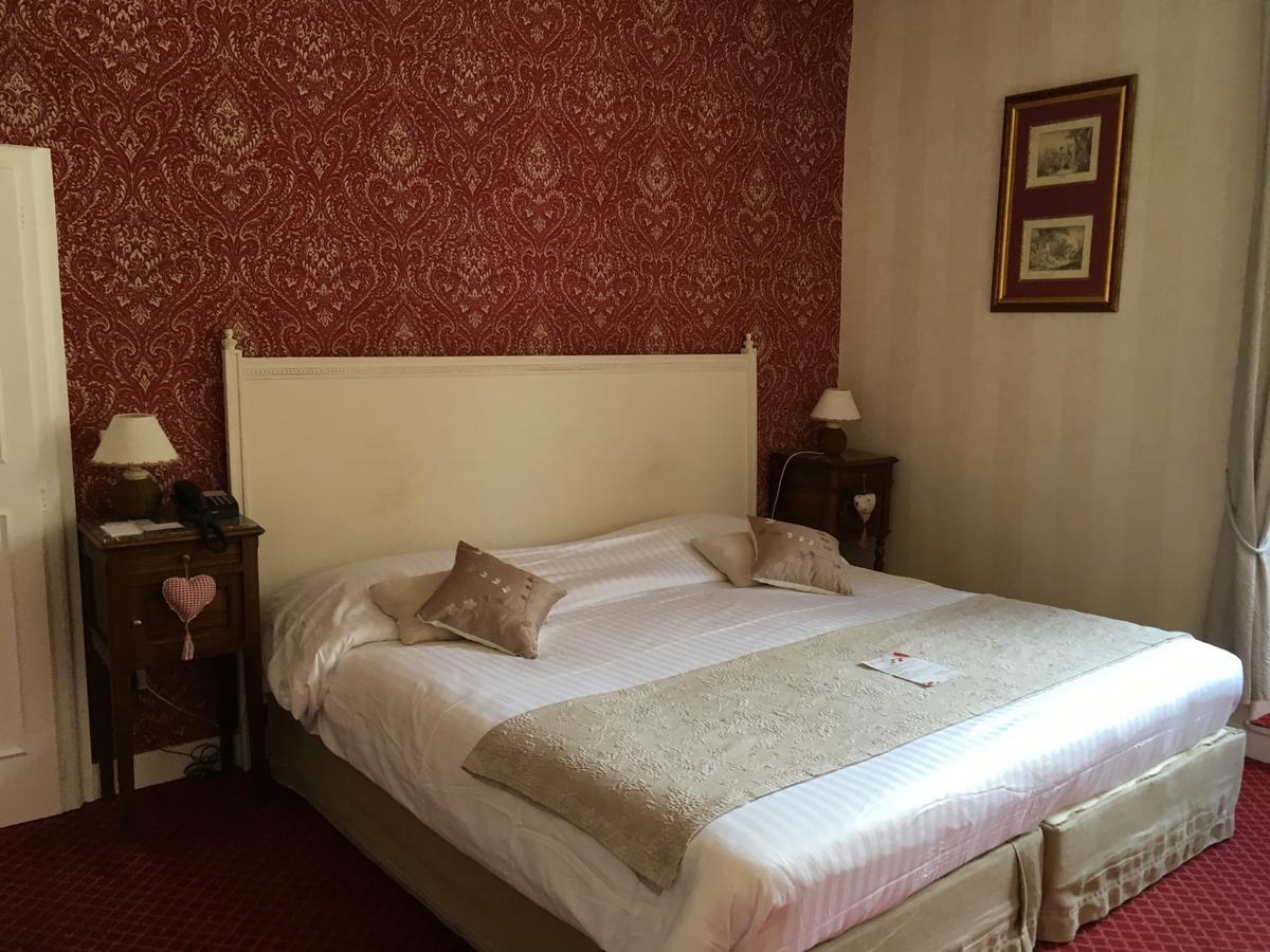 La Roseraie Hotel Restaurant مونتيناك المظهر الخارجي الصورة